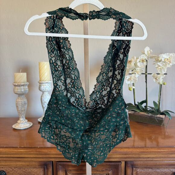 Frederick’s of Hollywood Green Lace Halter Teddy Bodysuit M - Picture 4 of 6
